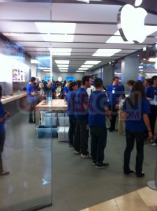 inauguration-apple-store-iphonegen (12)